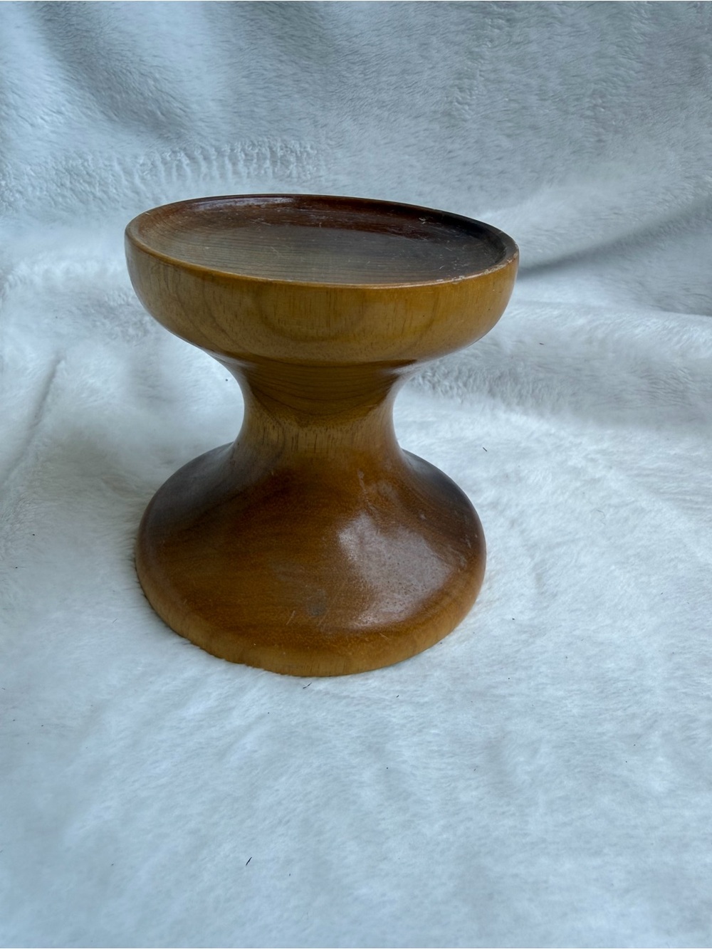 Vintage 4 inch Oregon Myrtlewood pedestal stand hand made